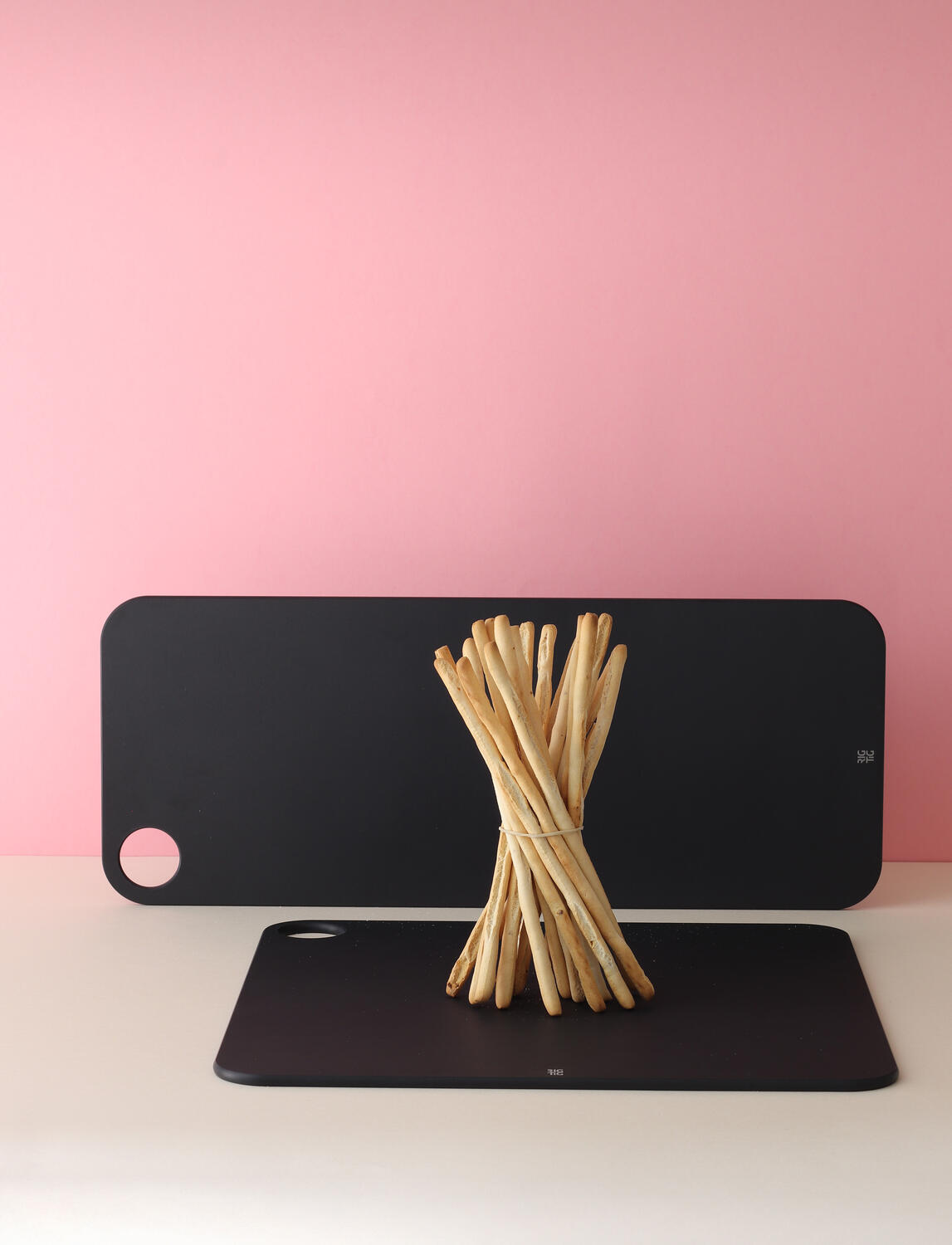 CUT-IT tapas serveringsbræt, sort - L47 cm